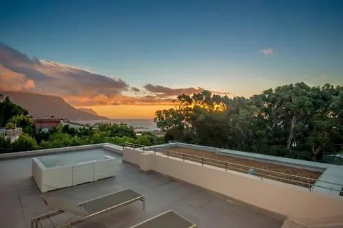 Villa 1B The Grange Camps Bay
